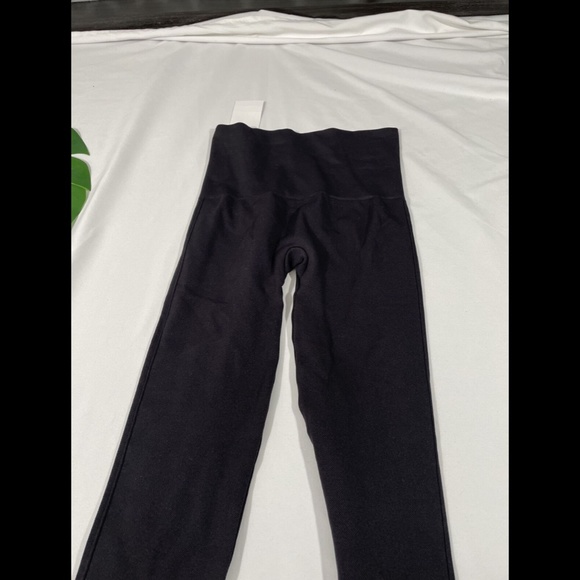 NEW Spanx Look at Me Now' Seamless Leggings Black [ Small‎ ] - Picture 8 of 9